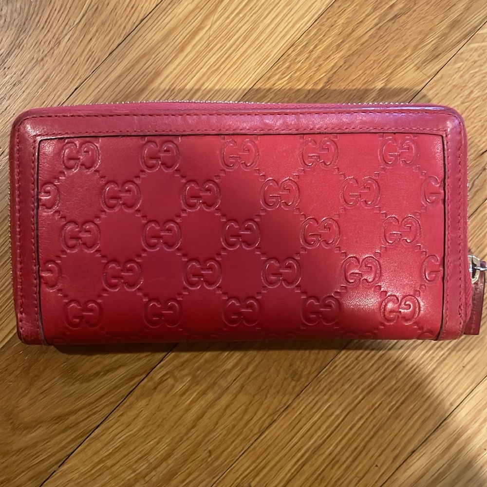 Gucci Guccissima Red Leather Wallet - great condition - Picture 2 of 7